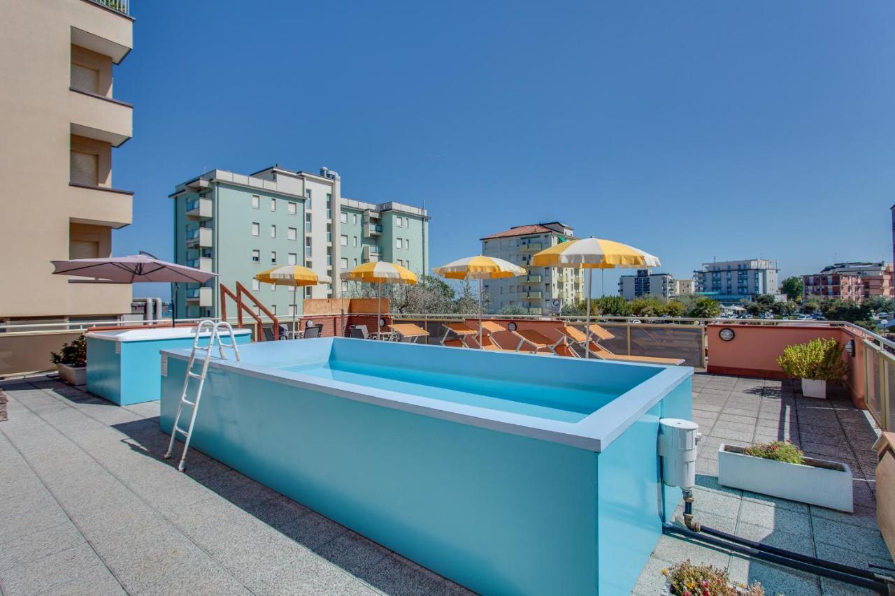 Hotel Joli Cesenatico Luaran gambar