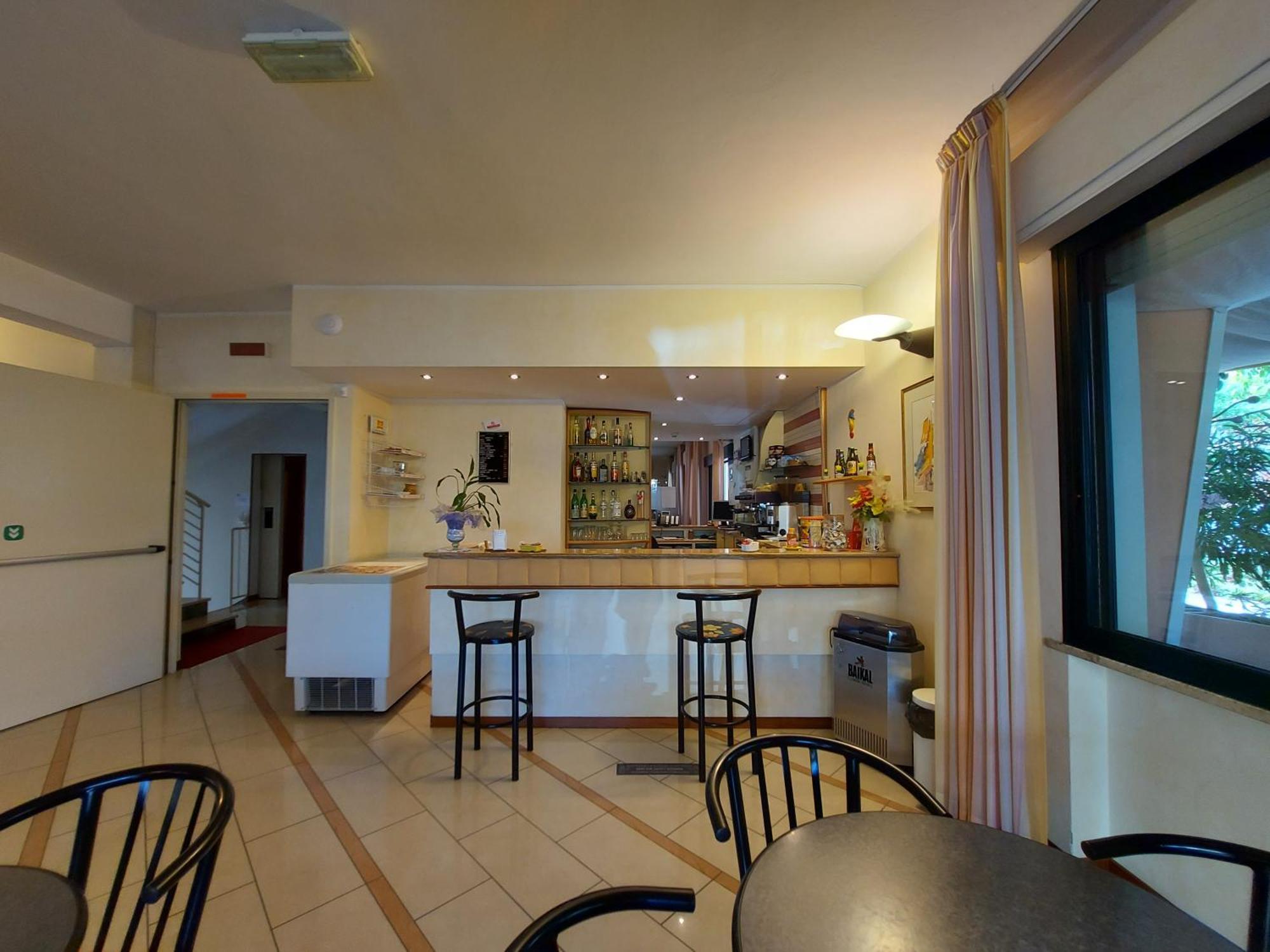Hotel Joli Cesenatico Luaran gambar