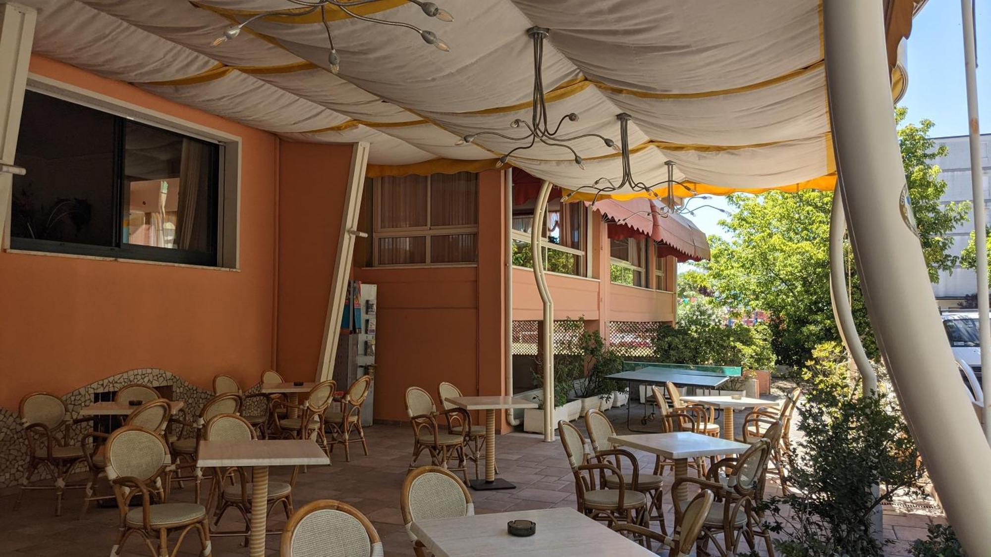 Hotel Joli Cesenatico Luaran gambar